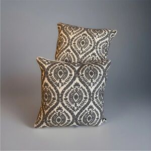 NWT One Pair 20” Sq Pillows Linen Charcoal Gray Embroidery Art Deco